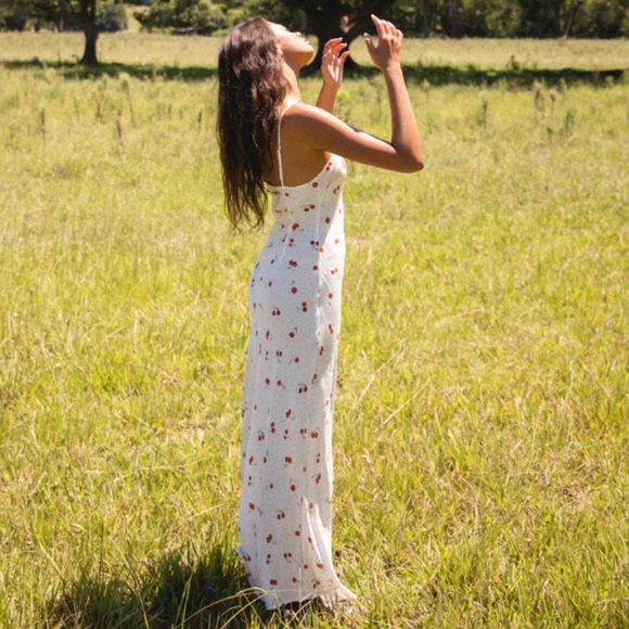 VRG Girl The Good Intentions Bias Cut Maxi Dress in Cherry - Picture 8 of 9